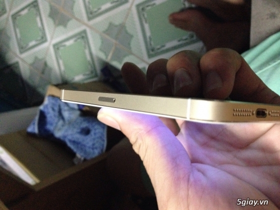 iphone 5s 16g gold mới 99, hàng fpt 7tr2 - 3