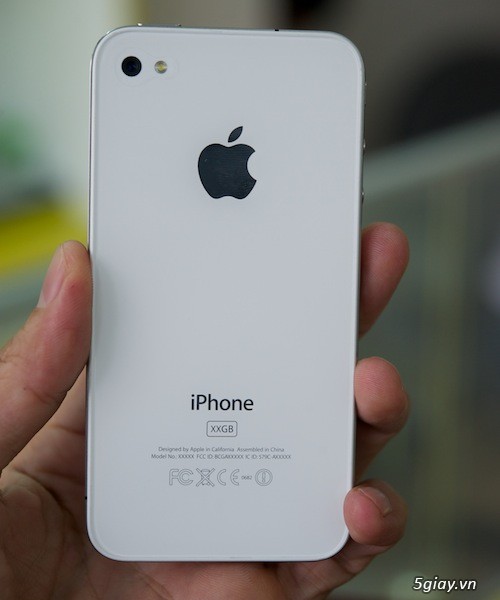 iPhone 4s  99% (likenew) zin 100% chay phien ban 5.1.1 . gia sieu hot hot