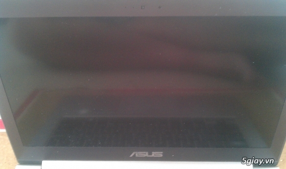 Asus Zenbook UX31A Core i7 3517U, 4GB Ram, 256GB - 2