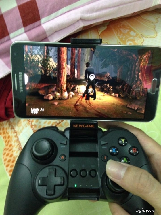 Tay cầm chơi games kết nối điện thoại ios và android - 8