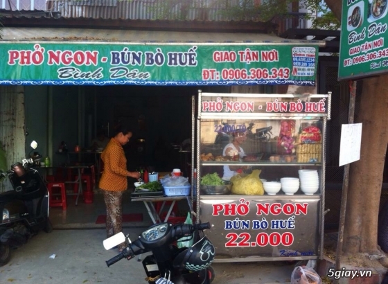 Sắp xuất cảnh. Sang quán ăn gấp - 1