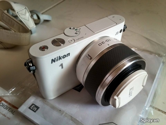 Nikon J3 trắng 99% cần bán