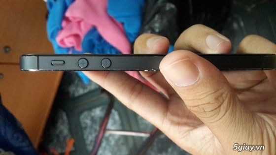 Mình cần bán 1 ip5 16gb quốc tế icloud chính chủ ngoại hình 90% - 4