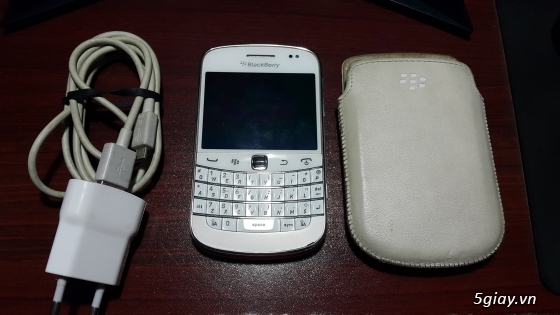 Blackberry Bold 9900 white 98%