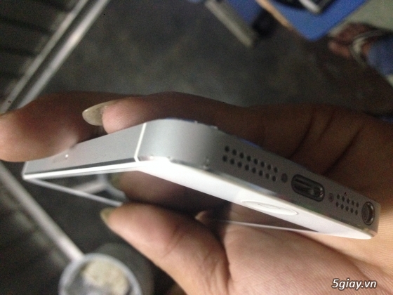 IPhone 5 màu trắng 16G quốc tế máy đẹp 98% ( hình thật) - 3