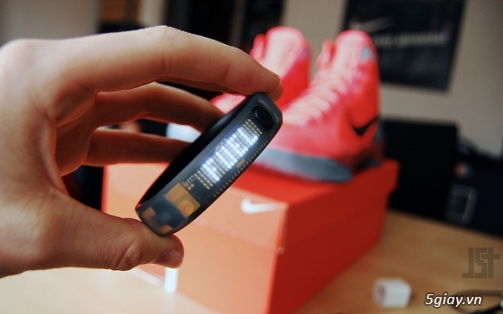 Vòng đo sức khỏe NikeFuelBand Black ICe Cực đẹp. Hàng XỊN 100% USA. 23h59 25/05/15 - 2