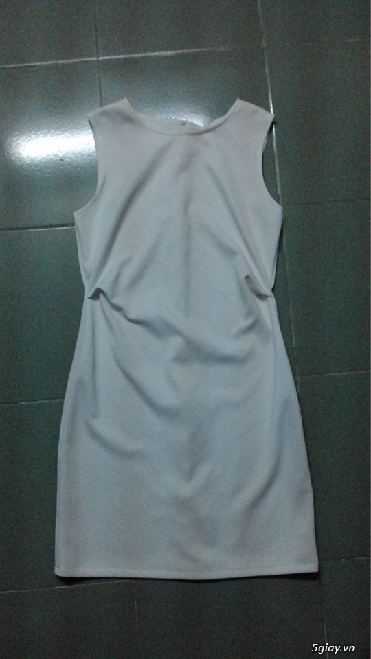 Thanh lý toàn bộ hàng may bỏ shop nhưng còn dư. Đồng giá 100.000/cái hết nhé