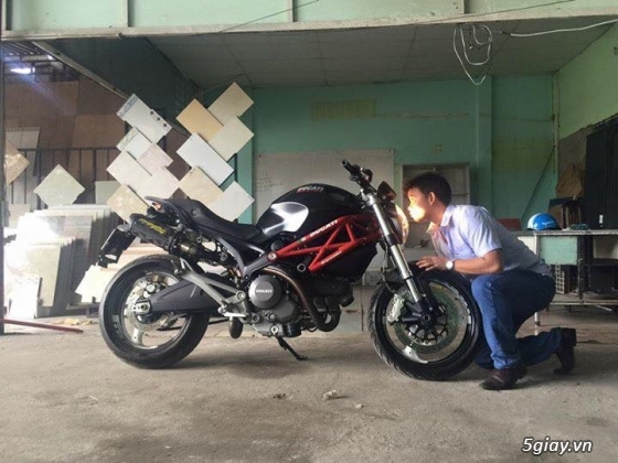 HCM - Ducati monter abs đen 795 còn bảo hành