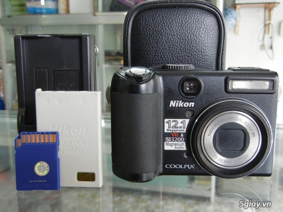nikon d80,d3100,lens 18-135.28-80,gip d80 ,canon ixy10s,samsung wb35f,fuji s9050 - 20