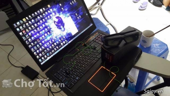 Alienware 17R4 bản 3D dùng kính Nvidia2 - 5