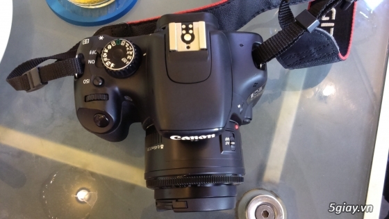 Canon 550d + kit 18-55 is2 ~ 7k . like new.hàng chính hãng canon lbm or đổi đt,ipad - 3