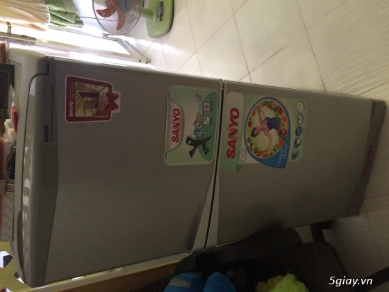 Cần bán tủ lạnh sanyo SR-145PN(ss) sản xuất 09/2012