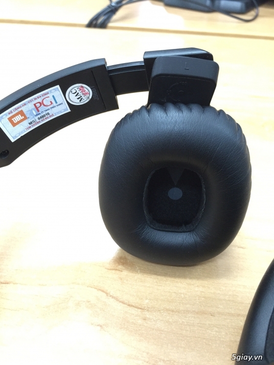 Dư dùng bán tai nghe jbl bluetooth wireless on ear stereo headphone (j56bt) - 1