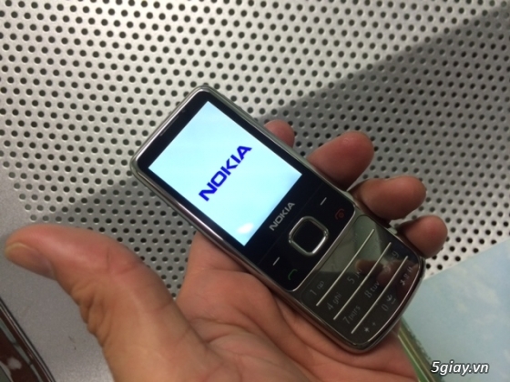Nokia 6700c hàng xách tay, nhà mạng o2 bản chrome đẹp xuất sắc  ! - 1