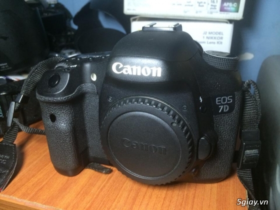 Canon 7d + 70-200 f2.8 is l giá cực rẻ