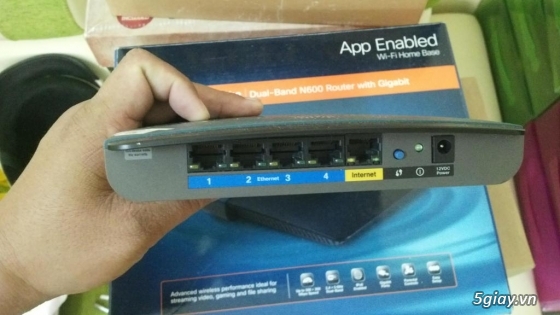 Thanh lý router Linksys Cisco EA2700, AP Drayek Vigor AP-800, - 1