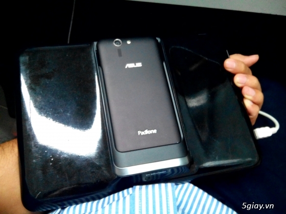 Dock padstation của padfone s =>mtb mạnh zô đối