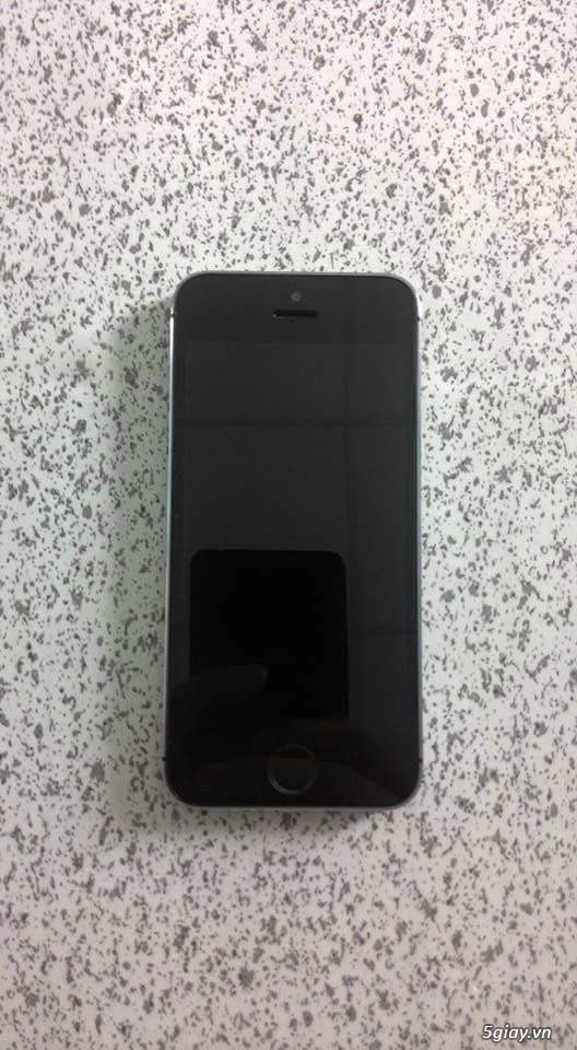 Iphone 5s 16gb gray xám mỹ đẹp 99,99%