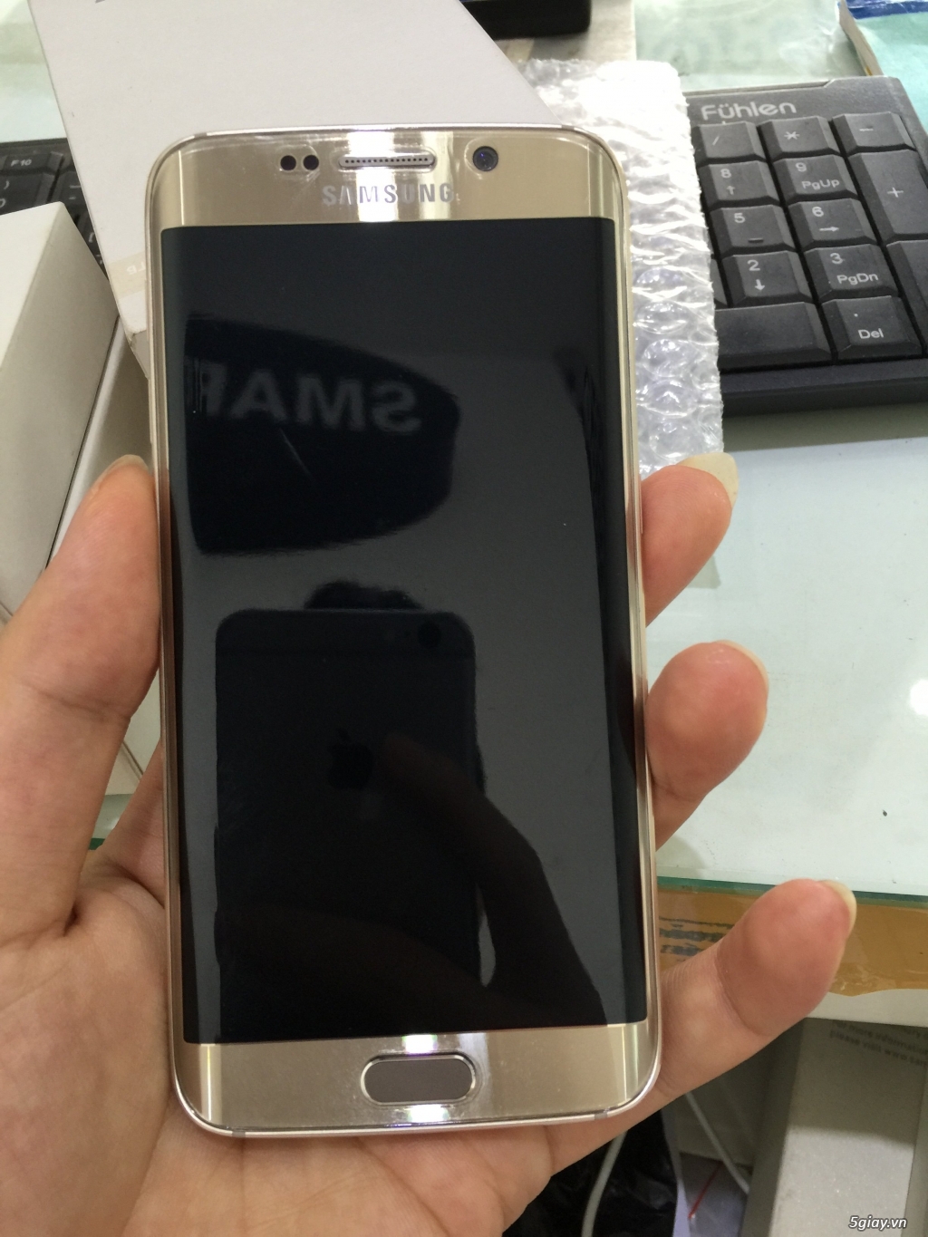 Samsung galaxy s6 edge 32gb màu gold mới 99%, k zoom 2 new 100% fullbox