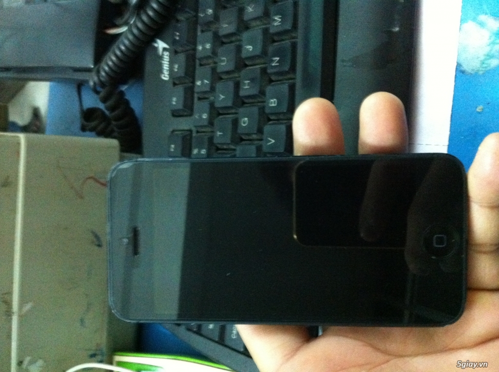 Bán iphone 5 màu đen