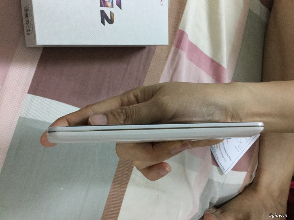 LG G2 DOCOMO MÀU TRẮNG 32G FULL BOX KHÔNG TRẦY - 1