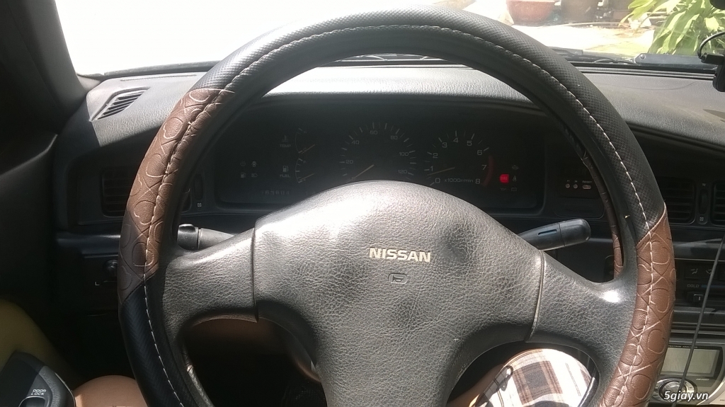 Nissan Saloon Stanza 1992. Xe cao cấp, phun xăng điện tử - 12