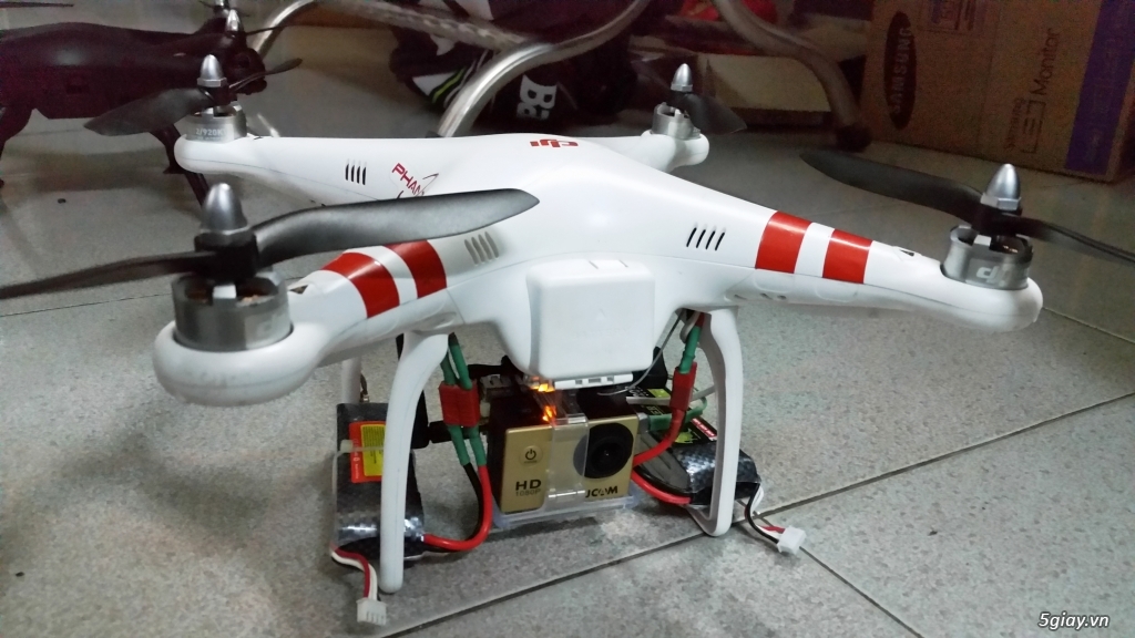 Máy bay điều khiển (Flycam, Drone, Quadcopter) DJI Phantom P330 - 4