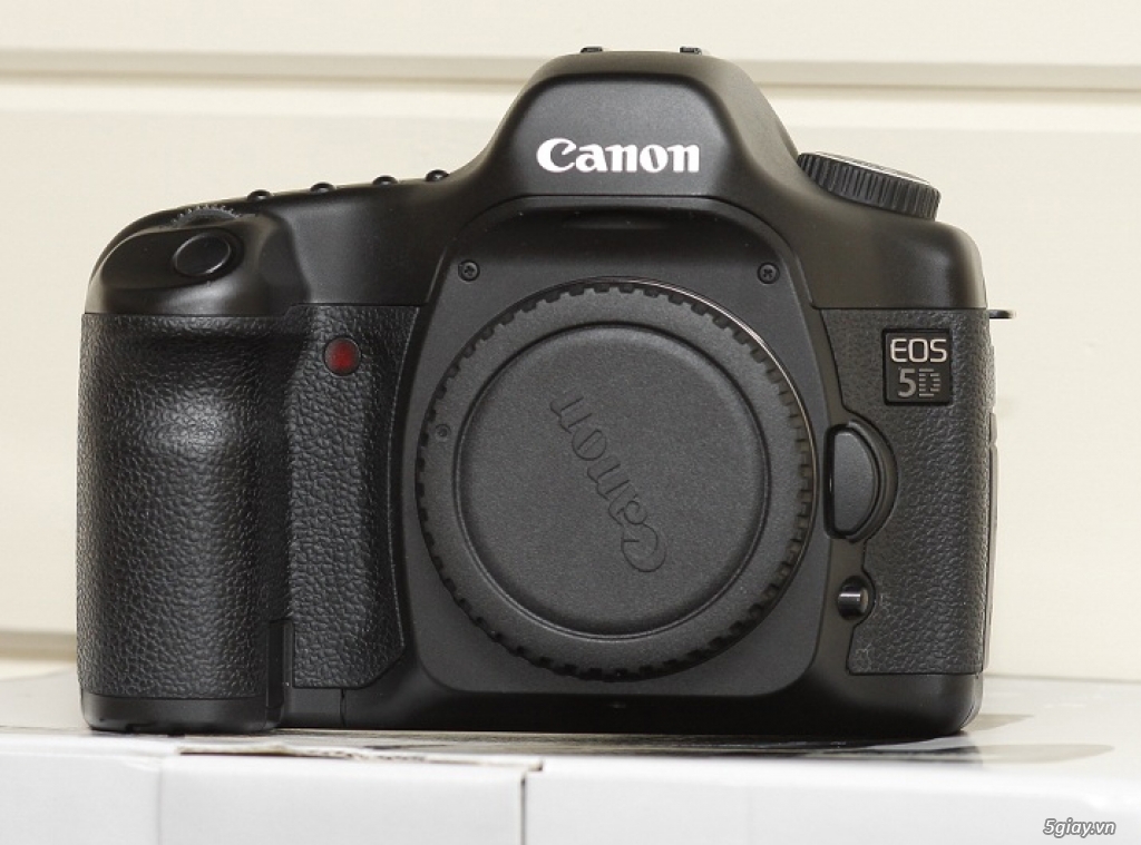 Canon 5D mark I và 1Ds mark I