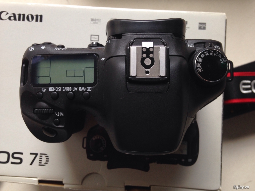 Canon 7D fullbox Còn Rất Đẹp Cần Để lại Cho Ae