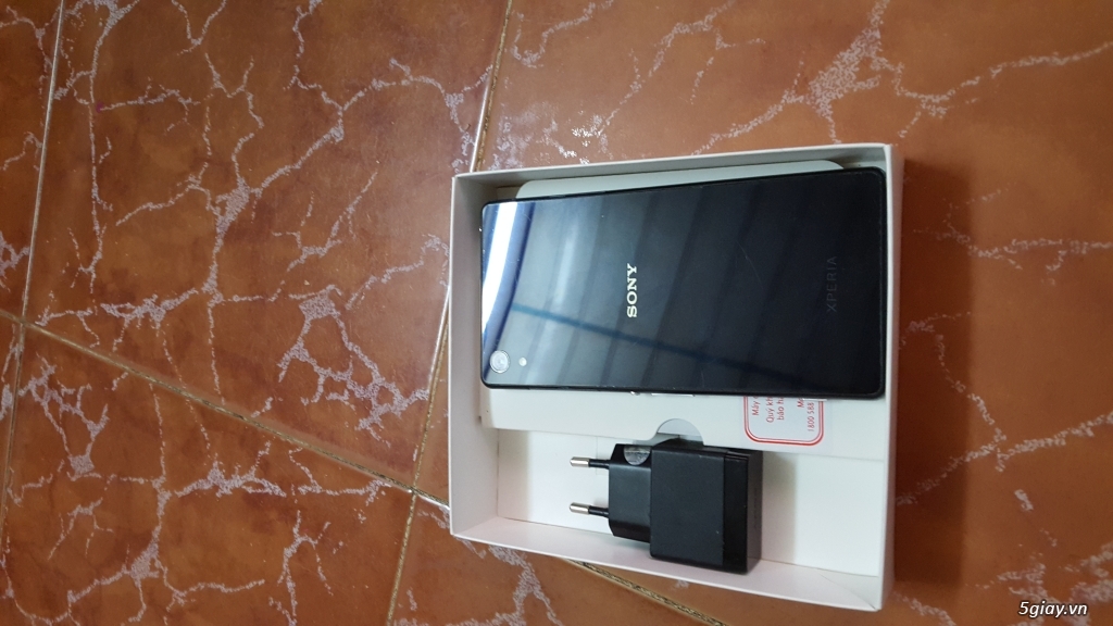 Bán sony Z2 cũ, chính hãng, 5 triệu