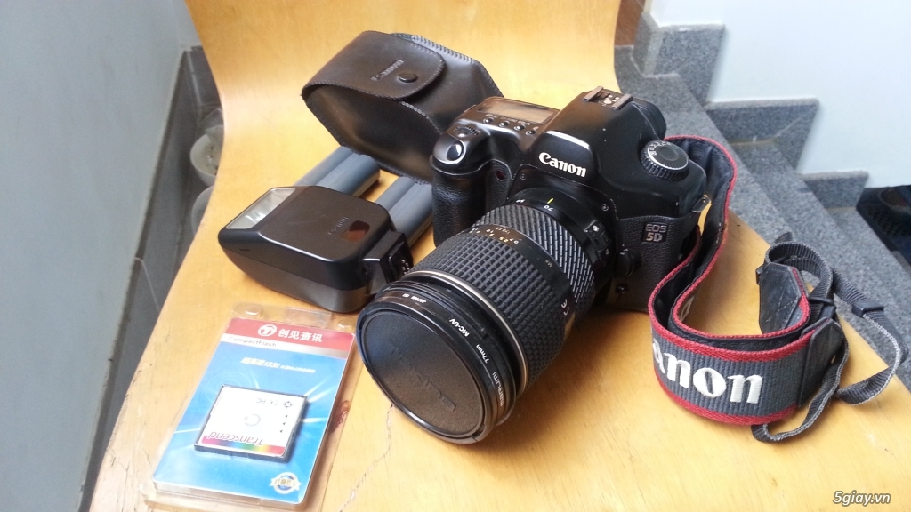 Canon 5D, Tokina 28-70 f2.8, Flash Canon Speedlite 200E