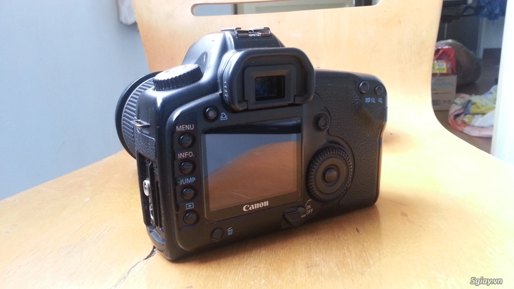 Canon 5D, Tokina 28-70 f2.8, Flash Canon Speedlite 200E - 2