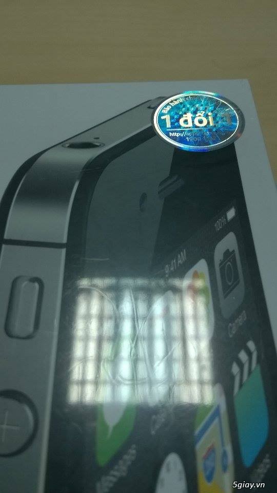 4s - 8g - black word FPT - NGUYÊN SEAL CHƯA ACTIVE