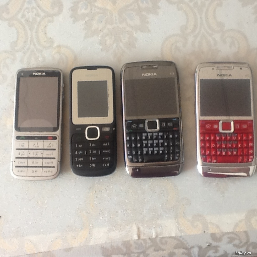Một rổ điện thoại thanh lý: Apple; HTC; Nokia; LG - 5