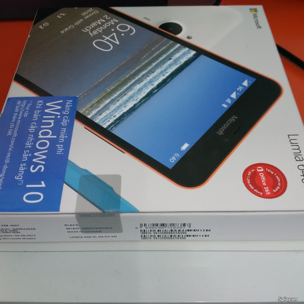 Bán Lumia 640XL / 540 (trắng/đen) - mới 100% - chính hãng