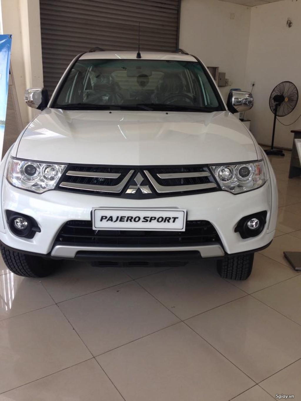 Mitsubishi Pajero Sport 2015 lựa chọn hấp dẫn cho xe 7 chỗ - 2