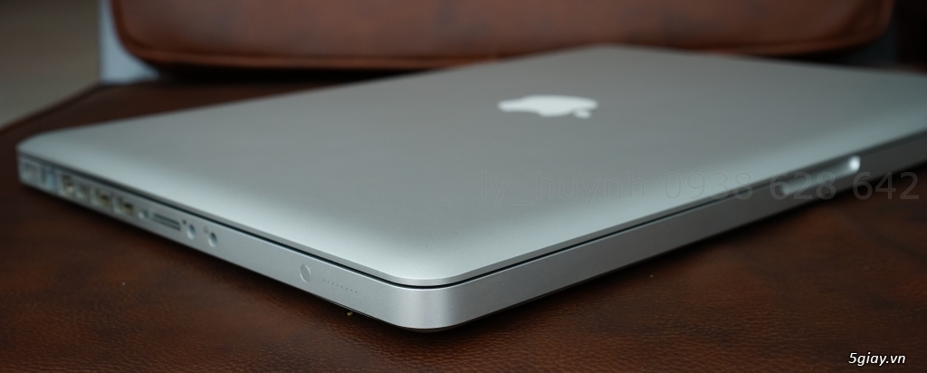 Bán Macbook Pro 15 mid 2012 MD102LL/A, i7 Quad, RAM 8GB, không cấn móp