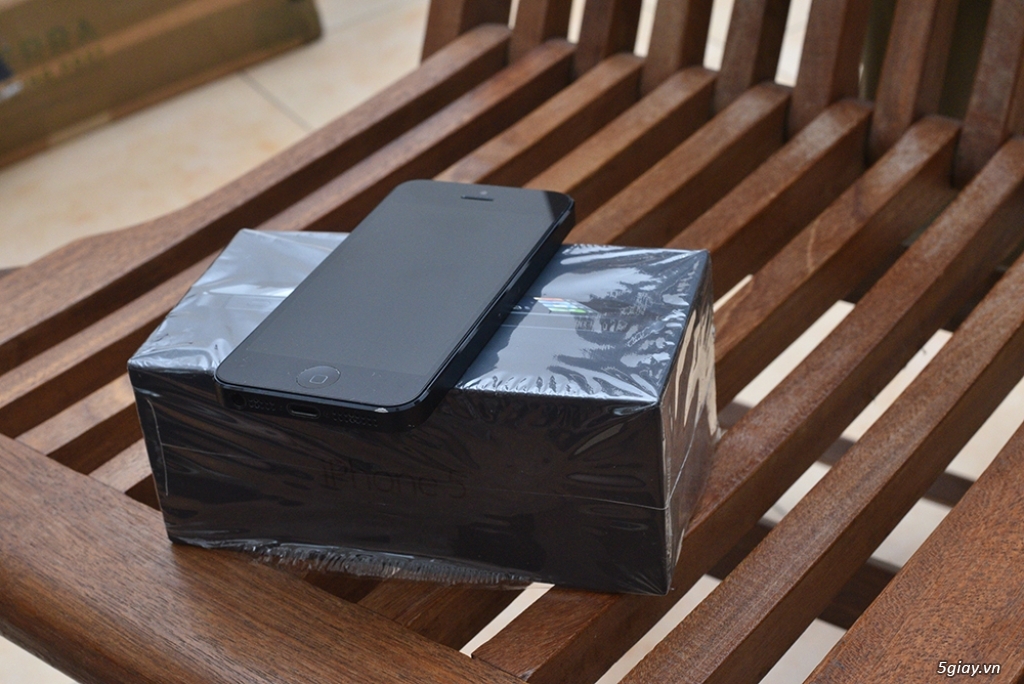 SG - Cần bán iphone 5 16GB màu đen bản QT - 2