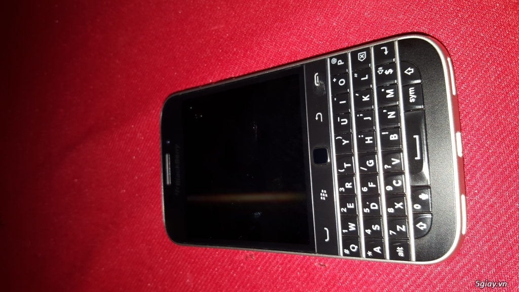 Bán gấp blackberry classic bh 16th