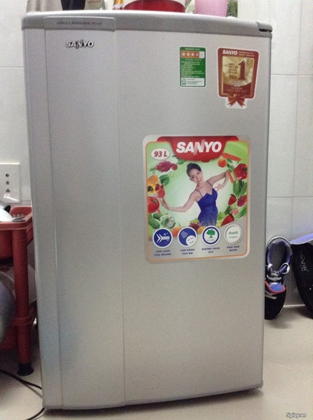 Bán tủ lạnh Sanyo 93L, mới 98%, còn bảo hành - 2