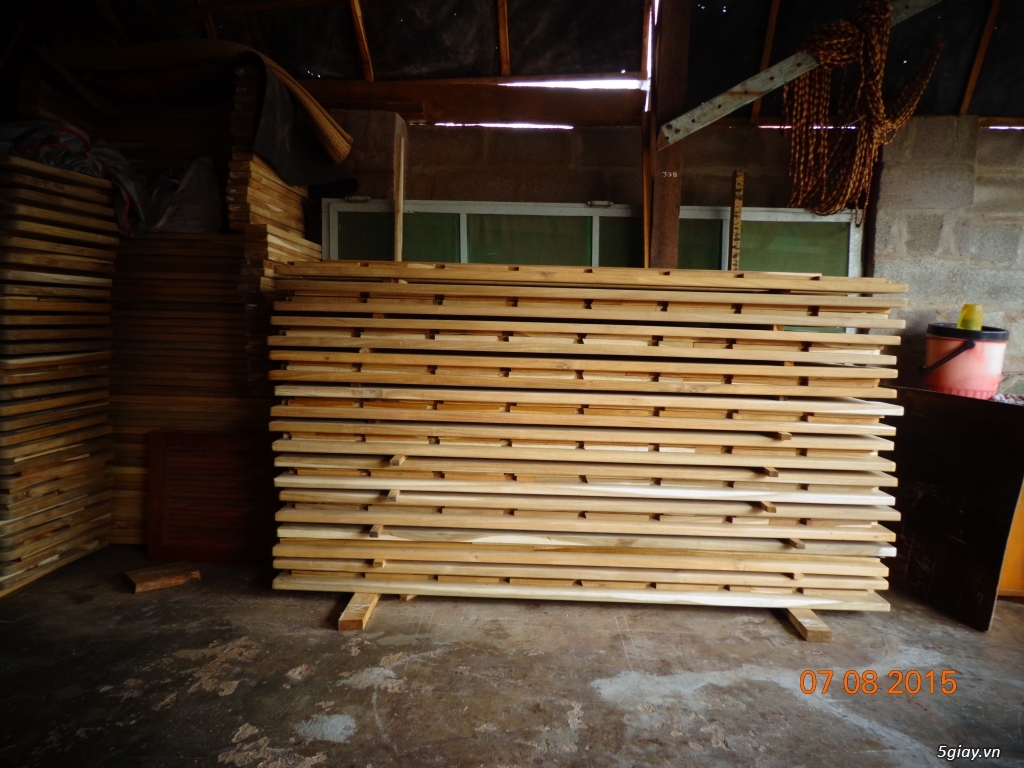 Thanh lý Giường gỗ tràm tự nhiên giá chỉ 1.400.000đ/cái - 3