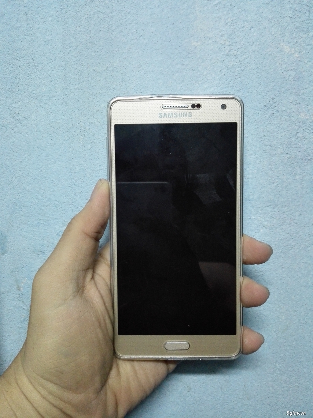Cần bán Samsung A7 Gold hàng chính hãng mua ngày 18/7