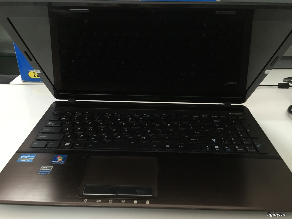 Muốn bán may Asus k53e core i5 2410M