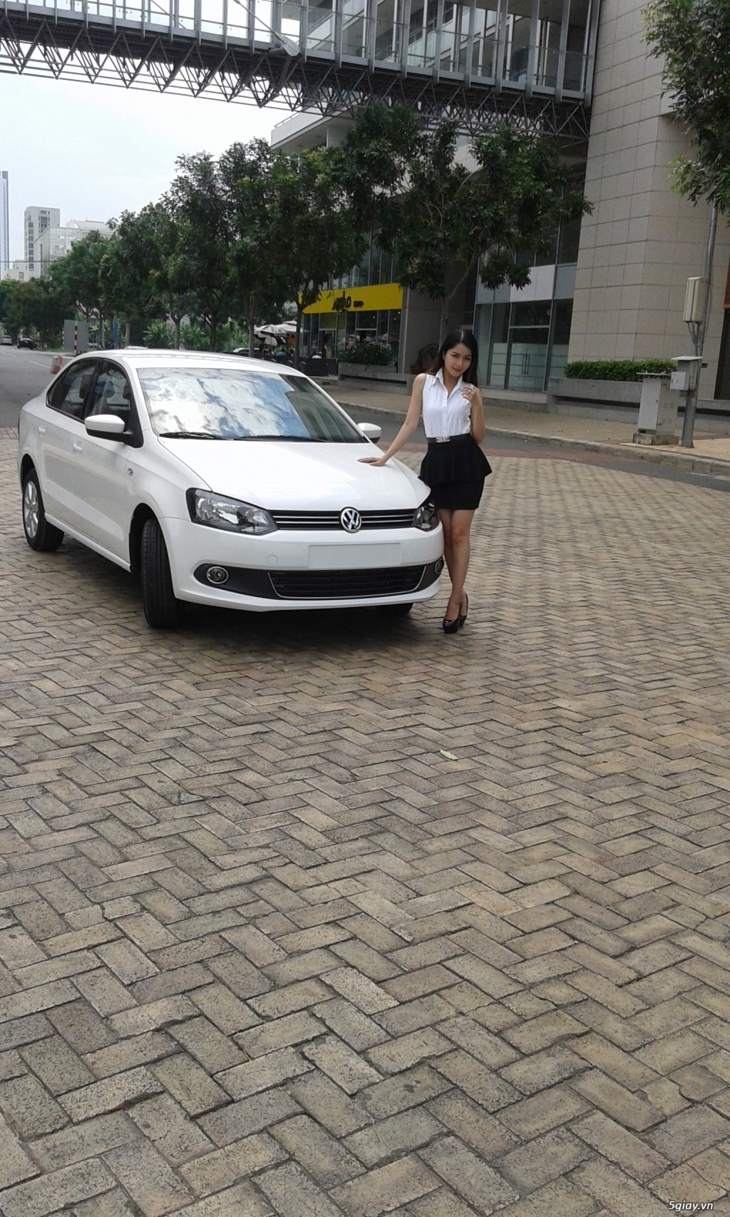 Volkswagen polo sedan xe nhập từ Đức giá Việt - 767.000.000 - 5