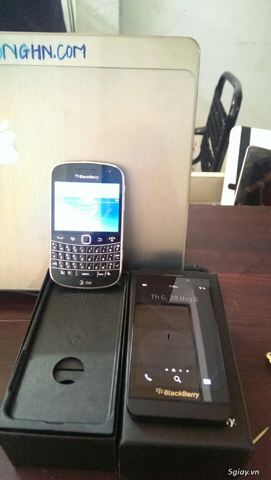 BlackBerry Z10, Blackberry 9900 máy full box - 5
