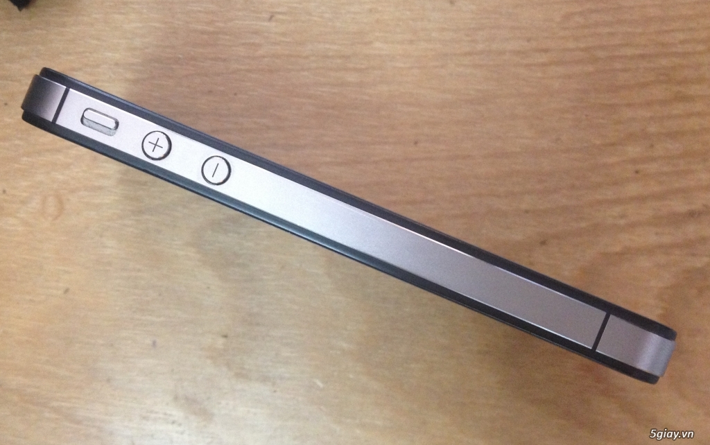 Iphone 4S - 16GB Quốc Tế Màu Trắng Mới 98% Giá 2tr5