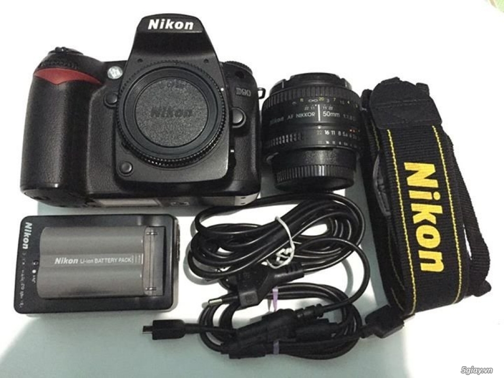 Nikon d90 + Lens AF Nikon 50-1.8D===>  8.600.000