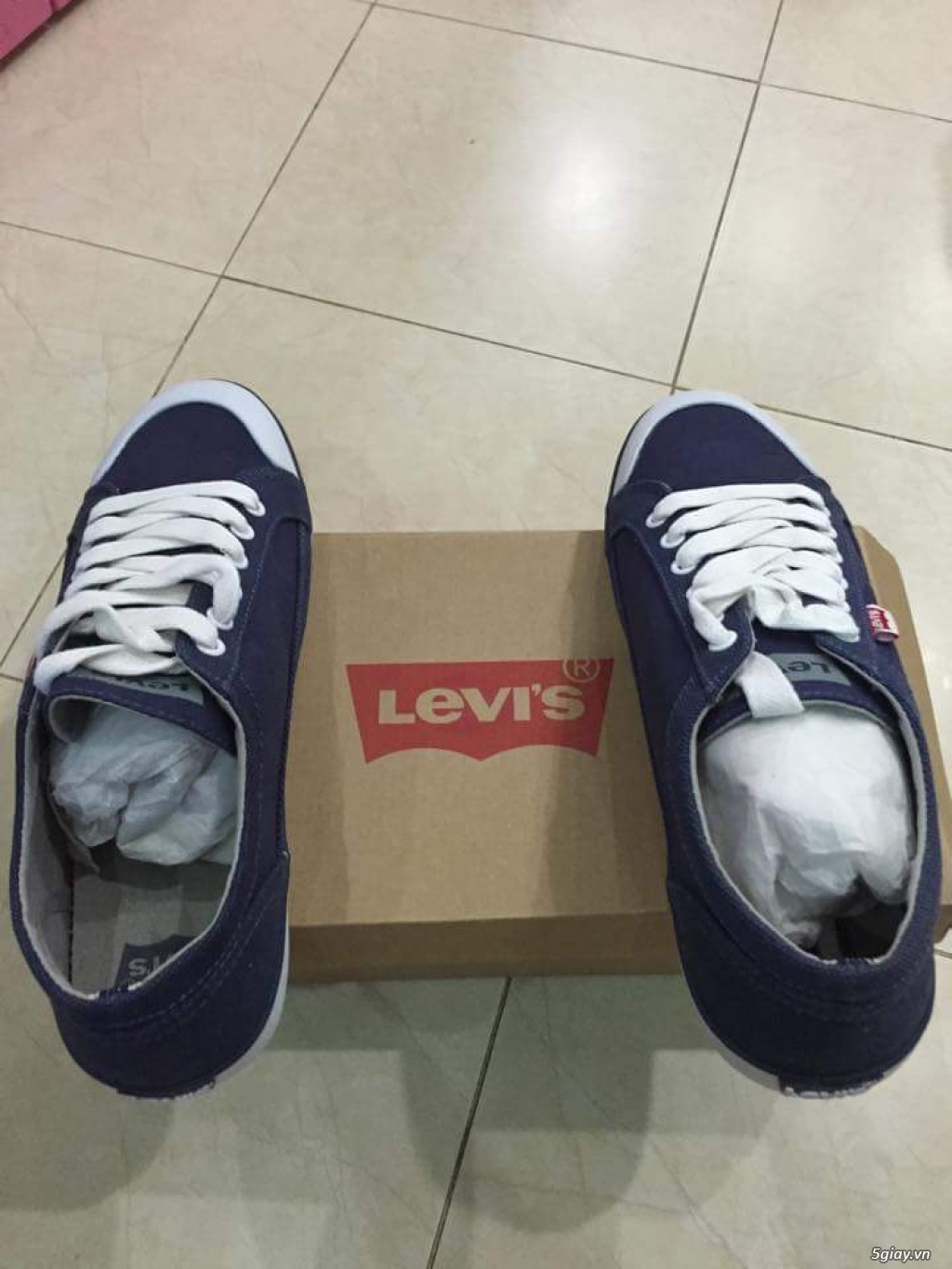 Bán giày levi's new 100% - 1