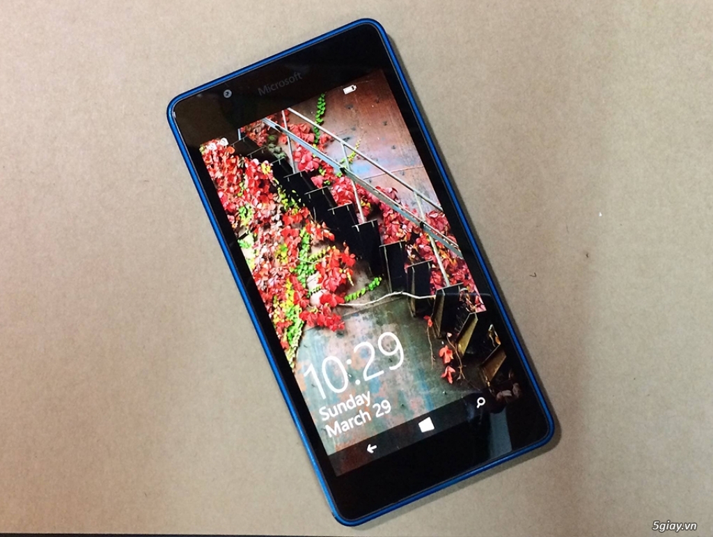Lumia 540 mới 100% giảm giá 25% - 2