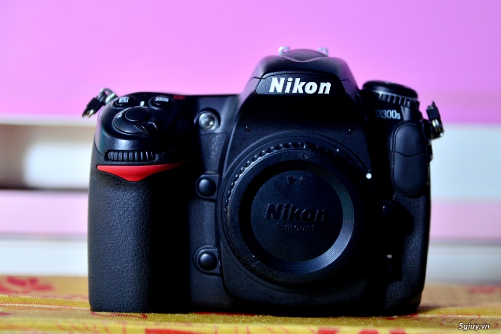 Body Nikon D300s và Lens Sigma 30mm F1.4 EX DC HSM (Nikon AF) - 1